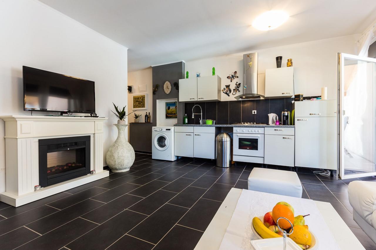 Holliday Home Maxdom Sukošan Zewnętrze zdjęcie